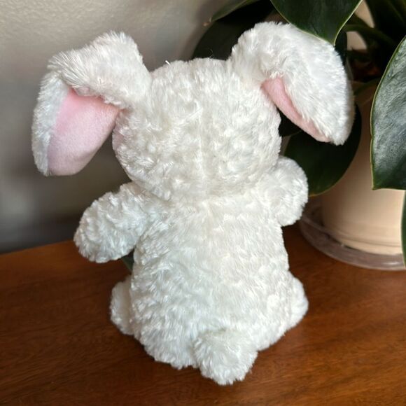 Hallmark Easter Bunny with Zip Up Egg! - Picture 5 of 6